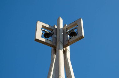 Çan kulesinde birkaç çan - Kilise çanları