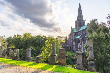 Glasgow Katedrali İskoçya 'dan izlendi