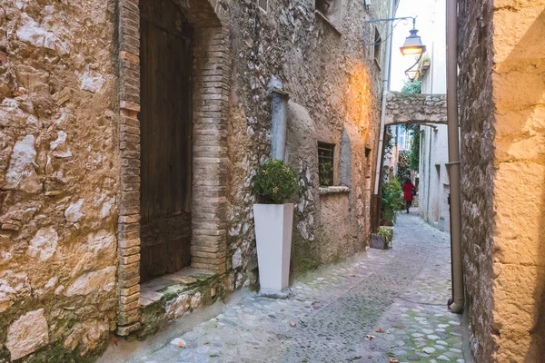 Keien steegje, Saint-Paul-de-Vence, Provence-Alpes-Cote dAzur, Provence, Frankrijk, Europa — Stockfoto