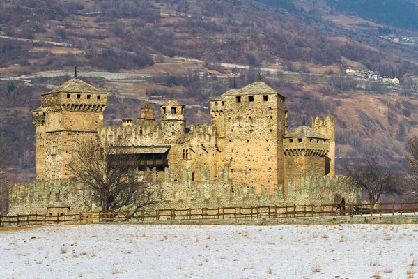 Замок Феніс, долина Аоста, Італія. — стокове фото