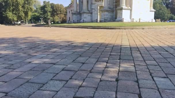 Arco Della Pace o Arco della Pace, un arco trionfale a Milano — Video Stock