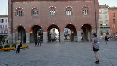 Arengario, akşam üstü Monza 'da Tilt Up, Milan