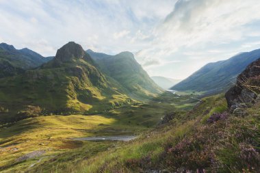 Glencoe 'nun panoramik manzarası, Fort William, Highland, İskoçya, İngiltere yakınlarında.