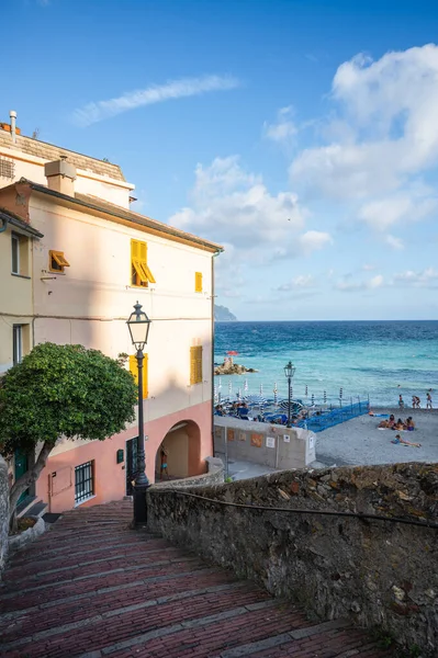 Bogliasco, Olaszország - Aug 2020: A festői Bogliasco falu, Bogliasco, Liguria, Olaszország, Európa — Stock Fotó