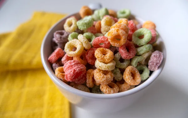 Cierre Cuenco Con Colorido Cereal Desayuno — Foto de Stock