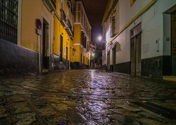 Ulice Sewilli Nocy Deszczowy Dzień — Zdjęcie stockowe