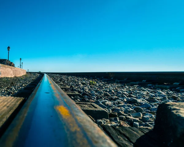 Railroad Faro Рядом Морем — стоковое фото