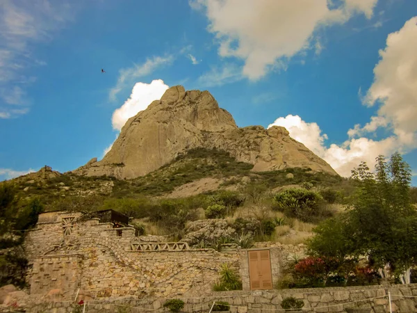 Paisaje en Pea de Bernal