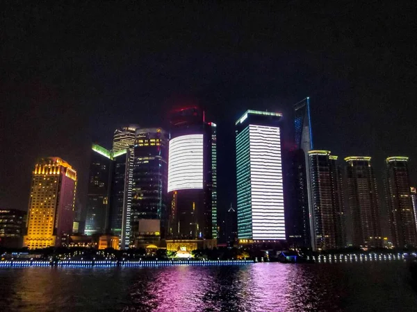 Gece vakti Şangay 'da hayat