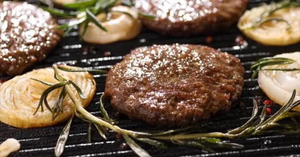 Grilling Burgers Grill Plate Grill Food — Stock Video