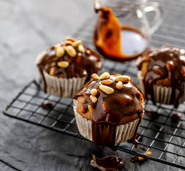 Magdalenas Caseras Con Salsa Chocolate — Foto de Stock