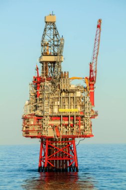 Kuzey Denizi, Kuzey Yolu - 2011 Nisan 18. Kuzey denizindeki petrol platformu Ringhorn
