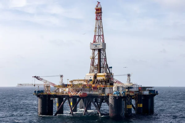 North Sea Scotland 2016 March Semi Submersible Transocean Sedco 704 — Stock Photo, Image