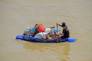 BANGKOK, THAILAND, 2012 Temmuz. Plastik kirliliği kritik nokta.