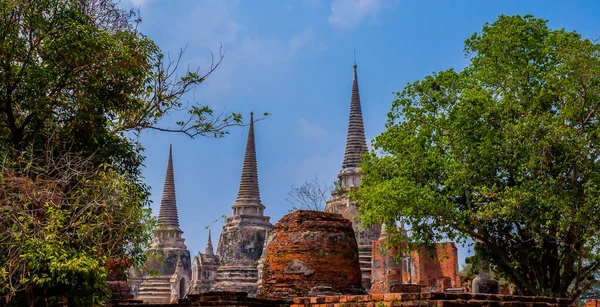 Ayutthaya Thaiföld 2015 Február Sok Nagy Stupa Épület Wat Ratchaburana — Stock Fotó