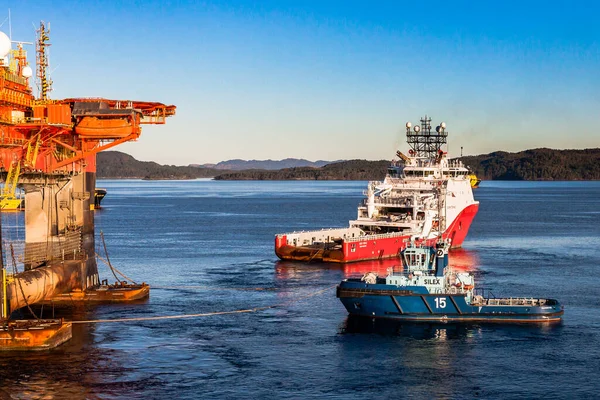 Bergen Noruega 2014 Outubro Embarcação Offshore Siem Topaz Rebocador Silex — Fotografia de Stock