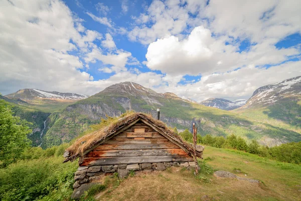 Geiranger Norwegen Juni 2016 Altes Holzhaus Der Norwegischen Natur — Stockfoto