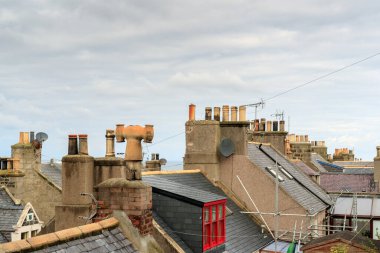 GARDENSTOWN, SCOTLAND - 2016 Ekim 22. İskoçya 'daki evlerin çatıları.