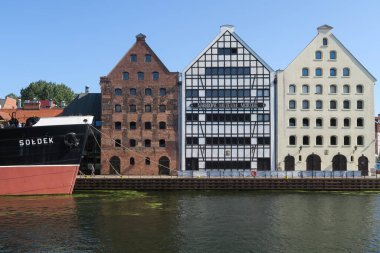 GDANSK, POLEN - 14 Eylül 2016. Müze gemisi SS Soldek, İkinci Dünya Savaşı 'ndan sonra Polonya' da inşa edilen ilk gemi..