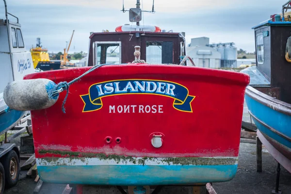 Montrose Escotlândia Outubro 2015 Barco Pesca Vermelho Islander Doca Seca — Fotografia de Stock