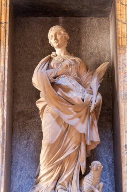 Roma, İtalya - 2014 AĞUSTOS 18. Pantheon Tapınağı 'nın iç mimari detayları.