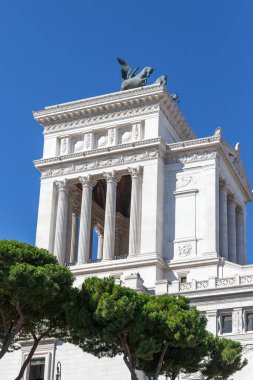 Roma, İtalya - 2014 AĞUSTOS 18. Piazza Venezia 'nın yan görüntüsü.