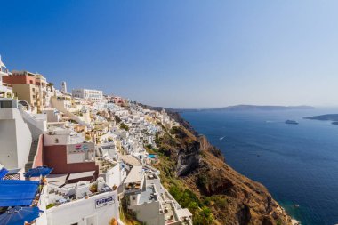 SANTORINI, GREECE - 2013 Ağustos. Santorini Oia görünümü.