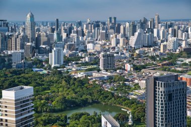Bangkok şehir silueti çatı katı barından