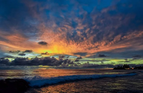 Закат Сейшельском Острове Летнее Небо — стоковое фото