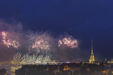 St. Petersburg gökyüzü gece CIT arka planı renkli selam