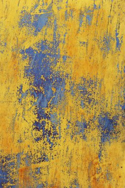 Eski kırık sarı boya ile demir ve yüzey bölümünün görünümünü
