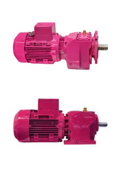 beyaz arka plan üzerinde izole dişli ile iki modern elektrik motoru