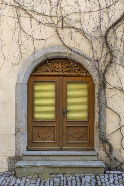 Porta Madeira Com Belo Ornamento Madeira Antiga Cidade Alemã Rothenburg — Fotografia de Stock