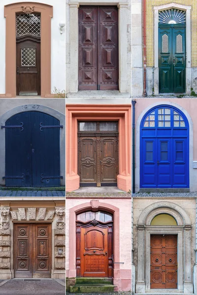 Velhas Portas Madeira Com Belas Guarnições Metal Madeira Parte Histórica — Fotografia de Stock