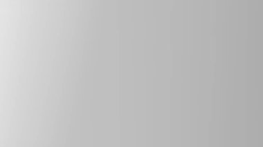 Beyaz gri eğimli arkaplan. Ürün için görüntüler.