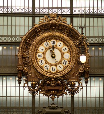 Orsay Müzesi Müzesi Büyük Saat. Paris, Fransa. Mart 2020