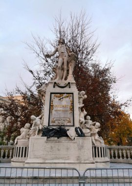 Avusturya, Viyana 'daki Mozart Anıtı. 18.11.2019 Viyana