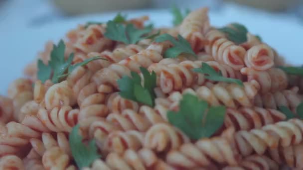 Pasta Italiana Con Salsa Tomates Perejil — Vídeo de stock