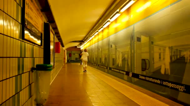 Vista Dalla Stazione Ferroviaria Italiana — Video Stock