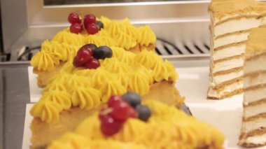  Küçük pastane ürünleri sergisi 