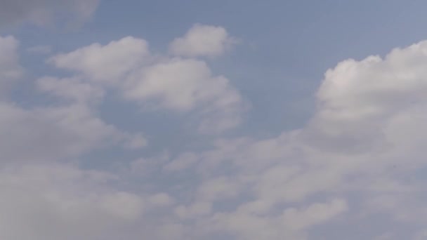 Movimiento Nubes Cielo Las Nubes Son Grises Cambian Color — Vídeo de stock