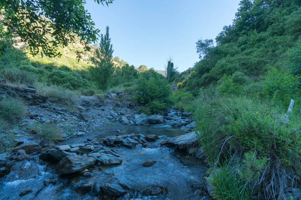 Acqua Che Scorre Attraverso Fiume Nel Sud Della Spagna Nel — Foto Stock