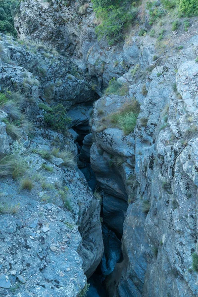 Water Snijden Rots Een Ravijn Sierra Nevada Zuid Spanje Zijn — Stockfoto