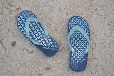 Mavi Flip Flop yaz için