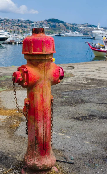 Стародавні Пожежна Помпа Води Порту Сан Ремо Корисно Позначення Безпеки — стокове фото