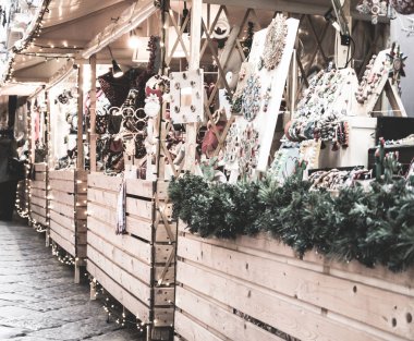 Belirli görünüm Catania bir ünlü Noel pazarı. Retro ruh hali. Yatay görünüm