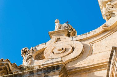 Noto Sicilya Vadisi. Noto Sicilya 'daki Barok mimarisinin tipik ayrıntıları