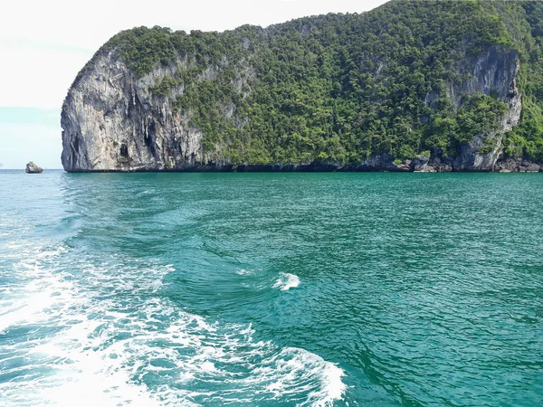 Mar Azul Verde Com Ilha Céu Tailândia — Fotografia de Stock