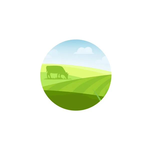 Logotipo de conceito Farm House. Modelo com animais de fazenda e paisagem rural . — Vetor de Stock