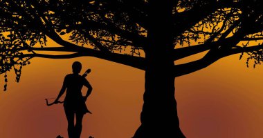 Gün batımında bir ağacın altında duran güzel savaşçı kız. Turuncu-sarı arka plan.